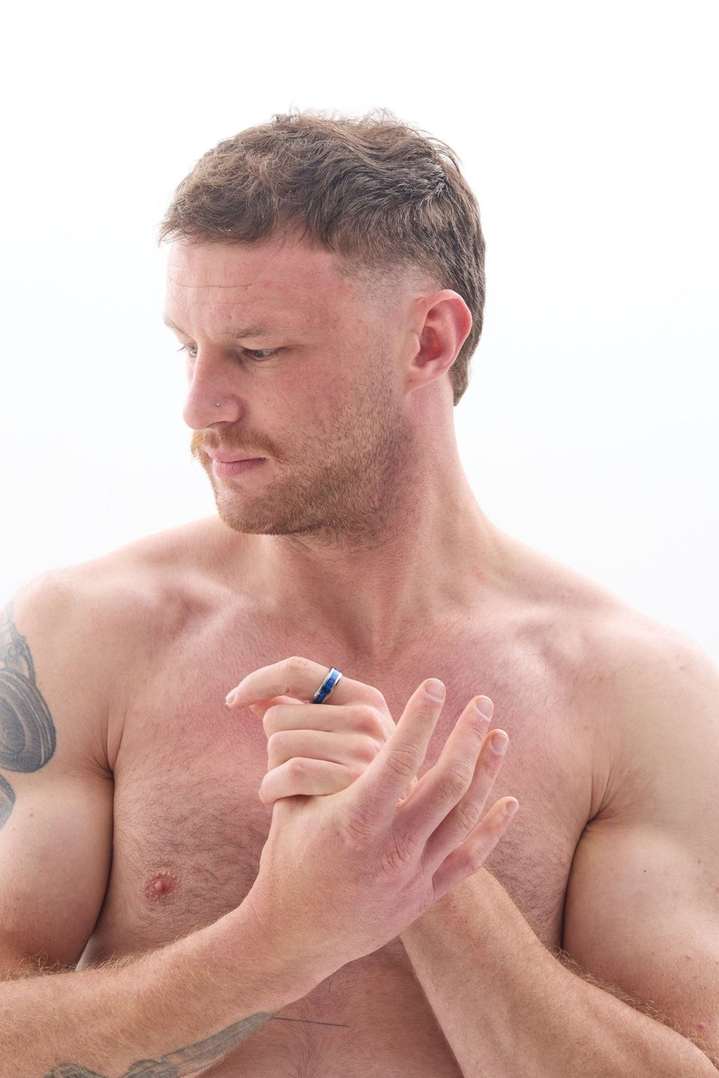 Enigmatic aurora ring - Saviero De Silva