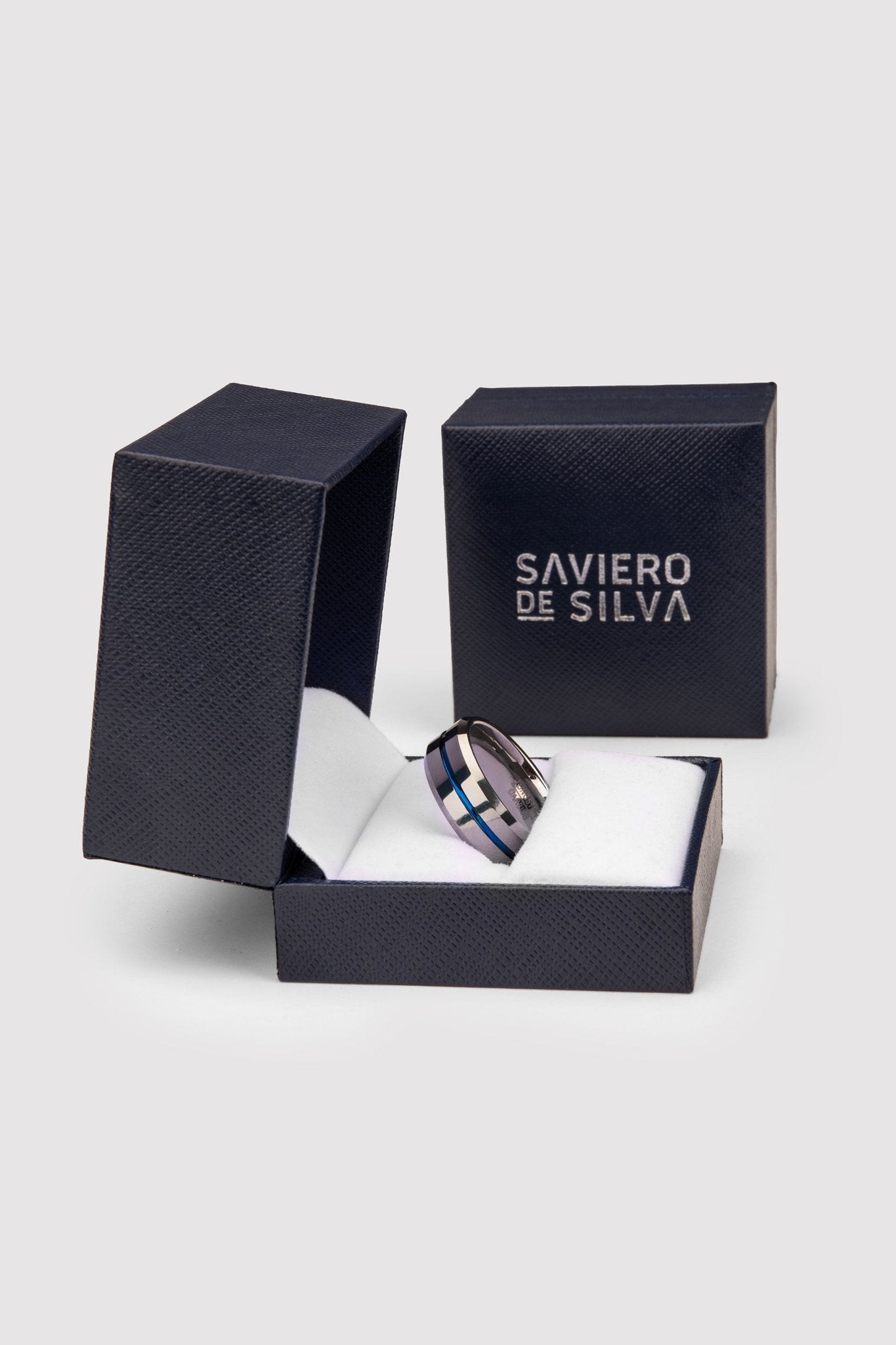 On the straight and narrow ring - Saviero De Silva